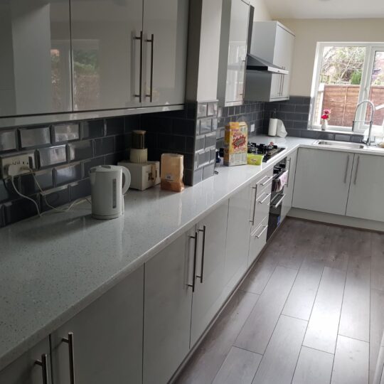 https://manchesterhomes.co.uk/wp-content/uploads/2015/05/5-540x540.jpg